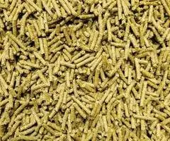 Peleți din lucernă 2 mm și 4 mm pentru pui + furaj complet