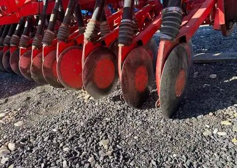 Vând Semănătoare Păioase HMS 3,5m 27 Rânduri Dublu Disc + Buncăr Dublu | Oarja, Argeș - 3/4