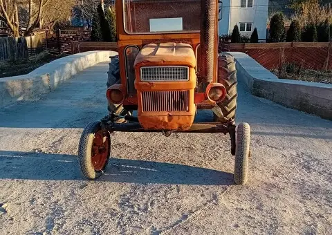 Vând tractor Fiat 300 (30 CP) cu servodirecție – Adus recent, stare impecabilă - 1/6