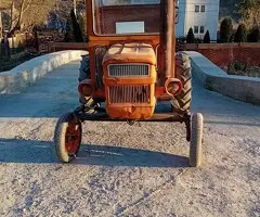 Vând tractor Fiat 300 (30 CP) cu servodirecție – Adus recent, stare impecabilă