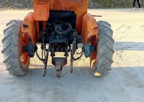 Vând tractor Fiat 300 (30 CP) cu servodirecție – Adus recent, stare impecabilă - 2/6