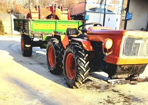 Tractoraș articulat 4x4 Goldoni 33 CP + Remorcă 6x6 și Tocător - 2/4