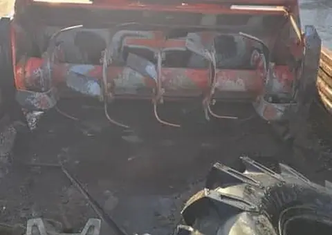 Tractoraș articulat 4x4 Goldoni 33 CP + Remorcă 6x6 și Tocător - 4/4