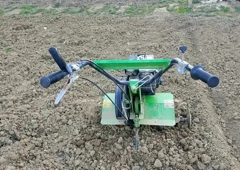 Vând Motocultor Briggs & Stratton - Stare bună de funcționare - 1/4