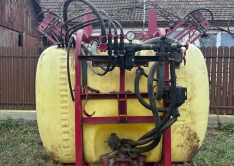 Vând mașină de erbicidat Hardi 850L, 12M - Reglaj hidraulic - 900 EUR - 2/3