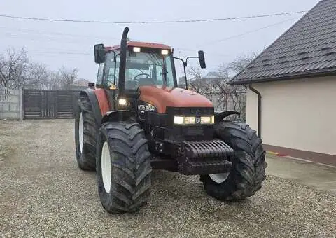 Tractor New Holland M135 (135 CP) | Vopsea Originală | Instalație Aer - 2/8