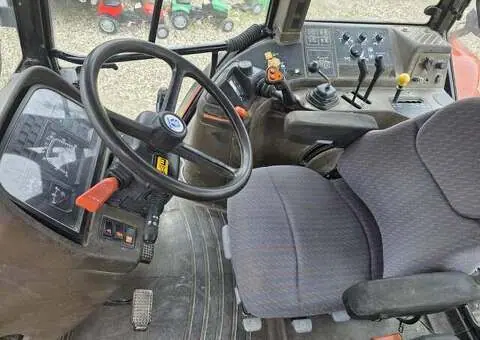 Tractor New Holland M135 (135 CP) | Vopsea Originală | Instalație Aer - 6/8