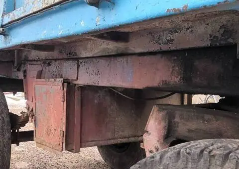 Vând remorcă 5 tone basculabilă pe două părți - Stare bună - 3/5