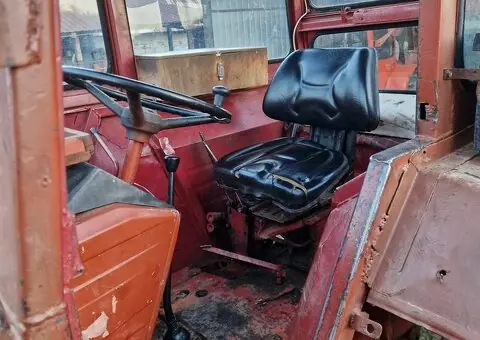 Tractor Universal 650 cu Carte RAR și Fiscal – Stare Perfectă – Decindeni - 5/6