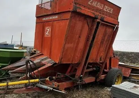 Culegător porumb 2 rânduri Zmaj 223 – buncăr mare, tocător, stare bună - 1/6