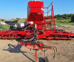 Semănătoare HORSCH PRONTO 6DC cu fertilizare